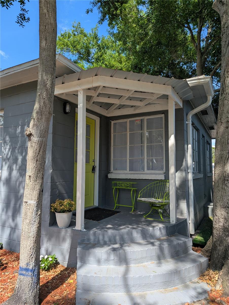 3834 Dr Martin Luther King Jr, St Petersburg, FL 33705