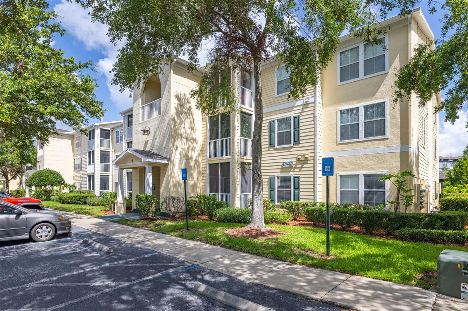 18439 Bridle Club, Tampa, FL 33647
