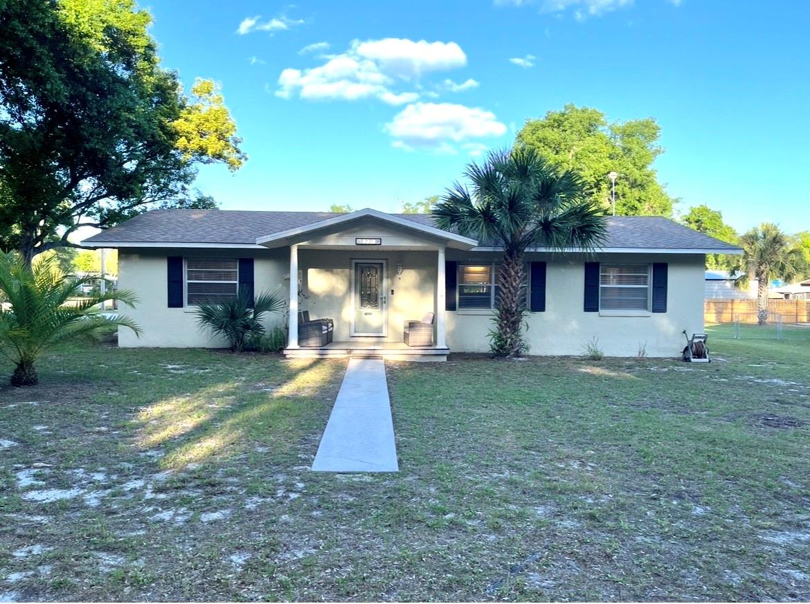 407 Poinsettia, Fruitland Park, FL 34731