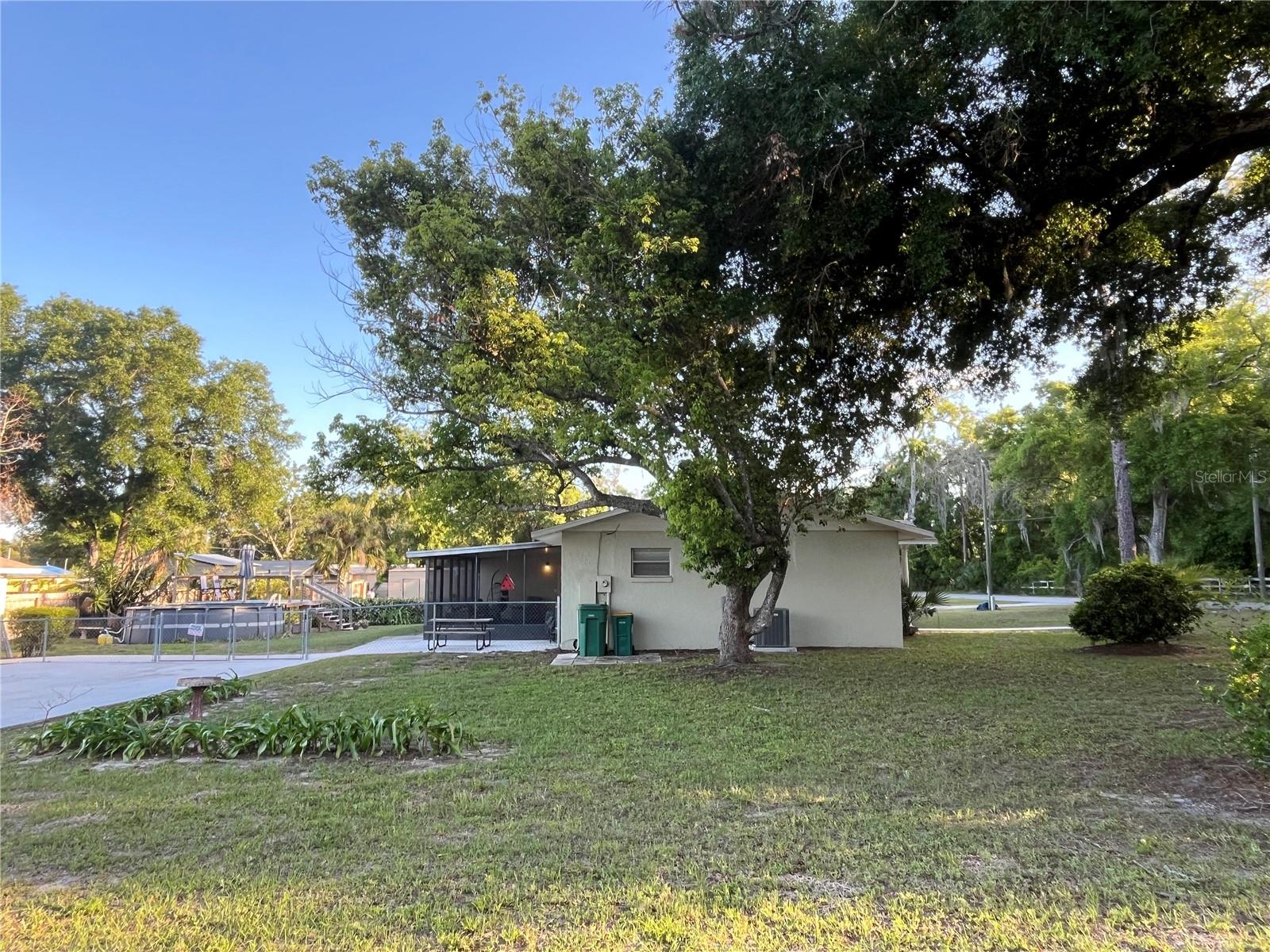 407 Poinsettia, Fruitland Park, FL 34731