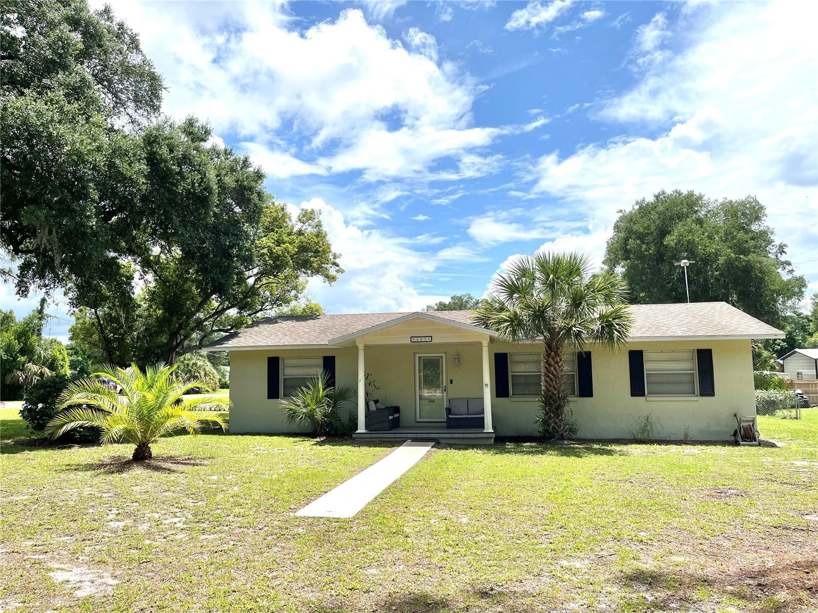 407 Poinsettia, Fruitland Park, FL 34731