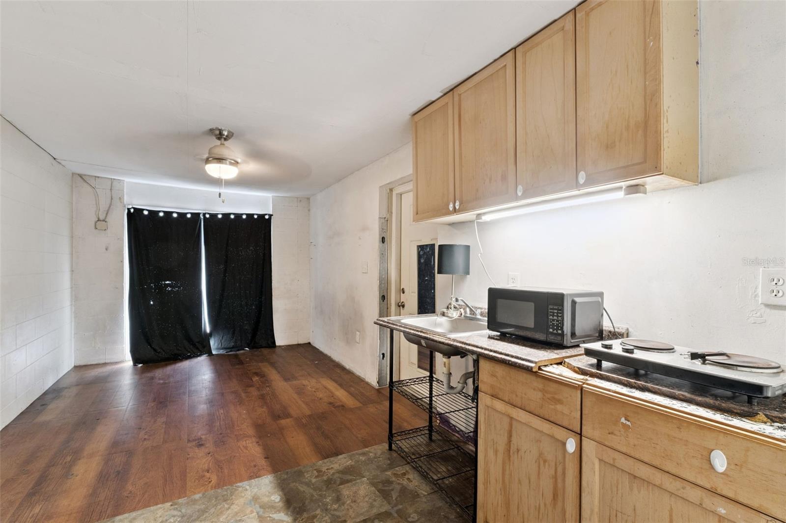 6204 Oakcrest, Orlando, FL 32808