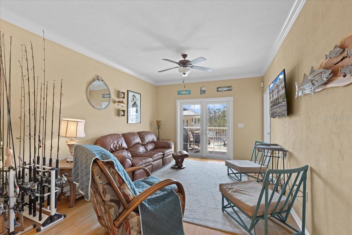 54 910th Unit 115, Suwannee, FL 32692