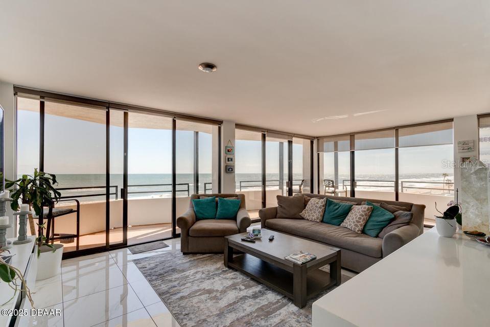 2828 Atlantic Unit 302, Daytona Beach, FL 32118