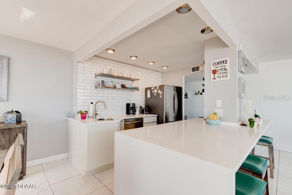 2828 Atlantic Unit 302, Daytona Beach, FL 32118
