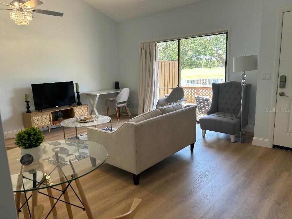 321 Bobby Jones Unit 321, Sarasota, FL 34232