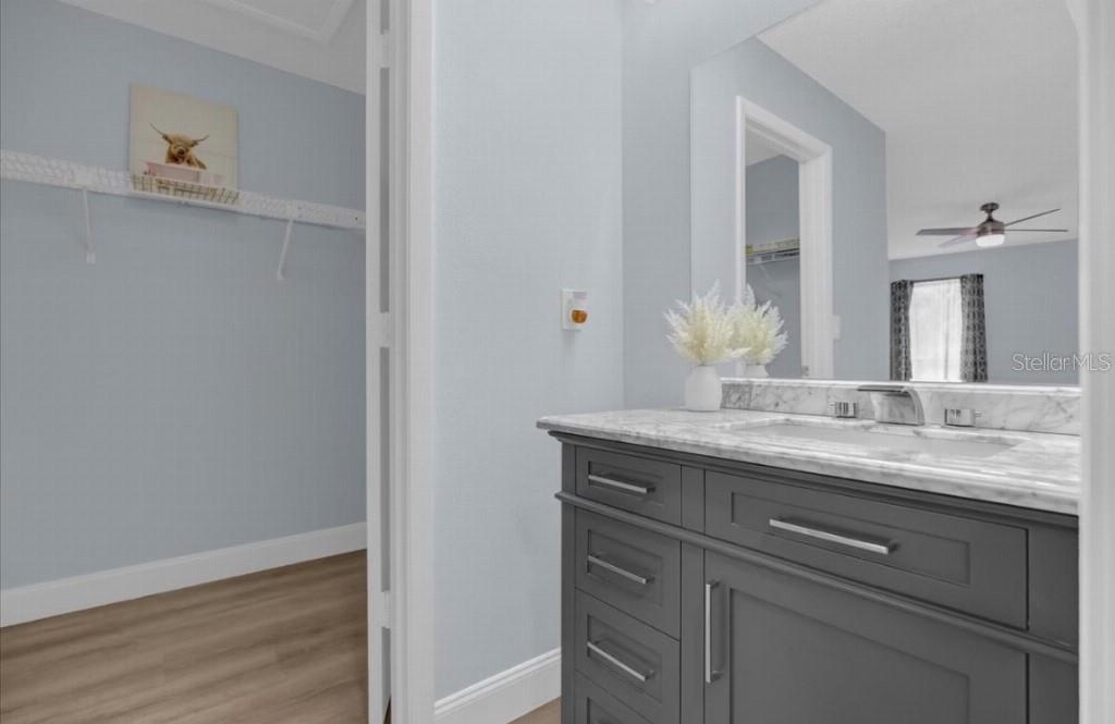 321 Bobby Jones Unit 321, Sarasota, FL 34232