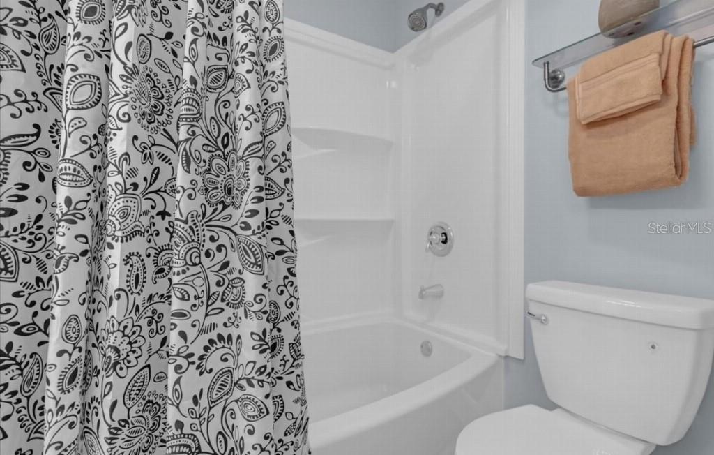 321 Bobby Jones Unit 321, Sarasota, FL 34232
