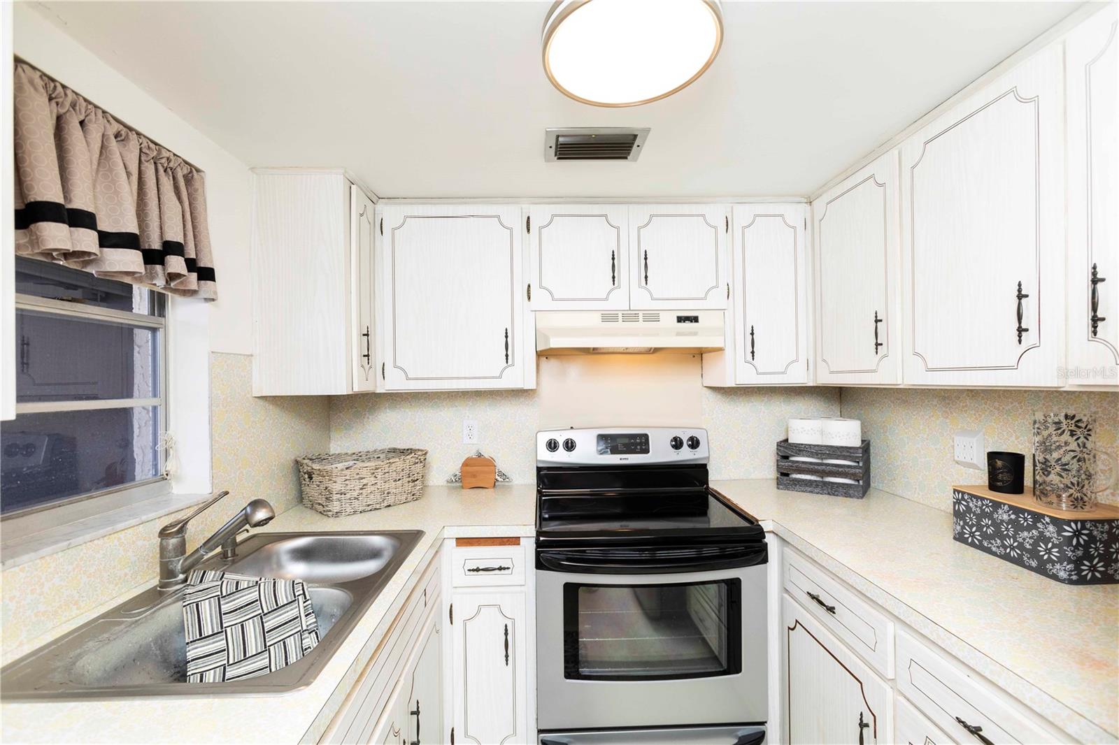 4609 Marine Unit 203, New Port Richey, FL 34652
