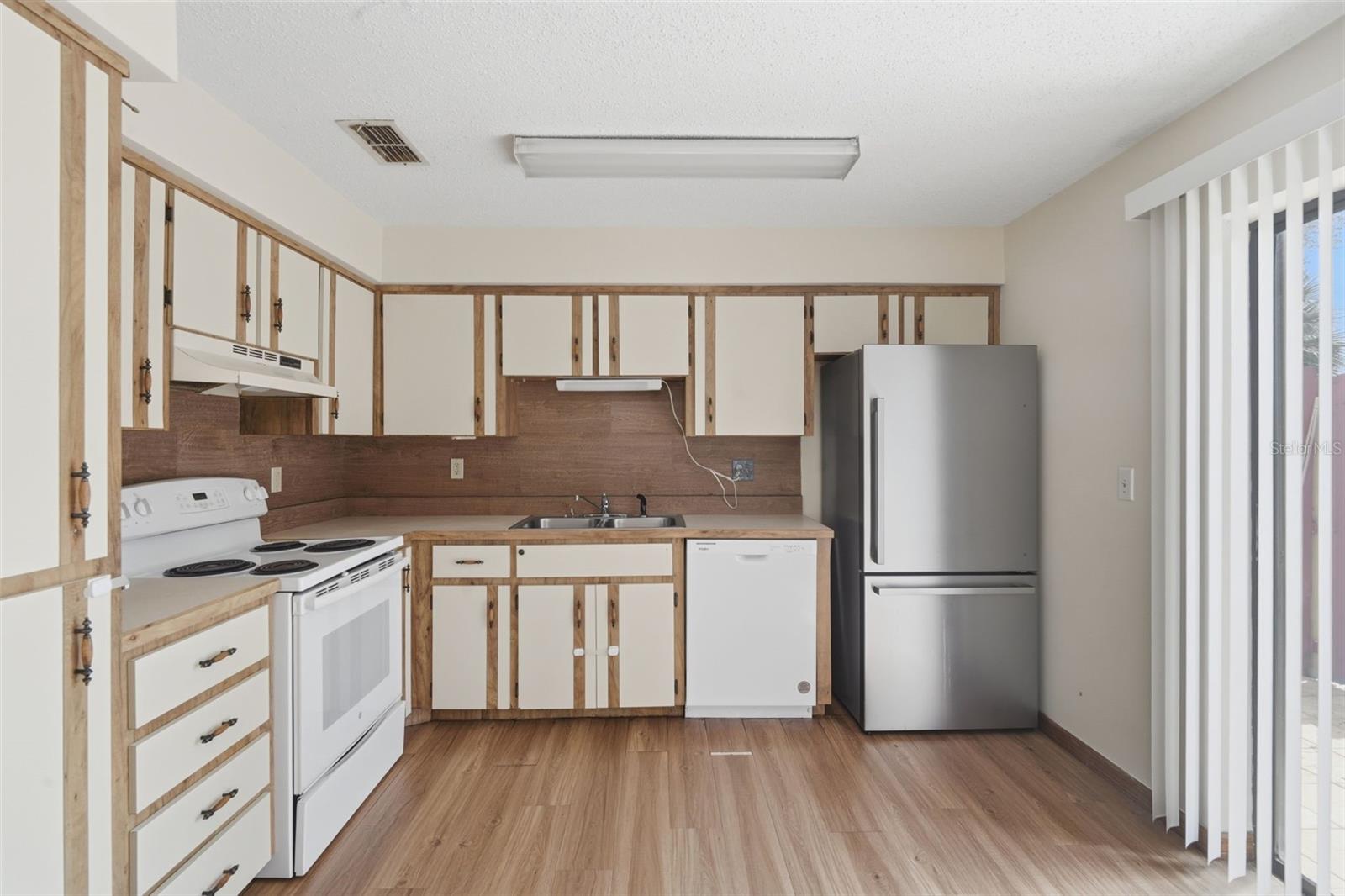 910 Big Tree Unit 202, South Daytona, FL 32119