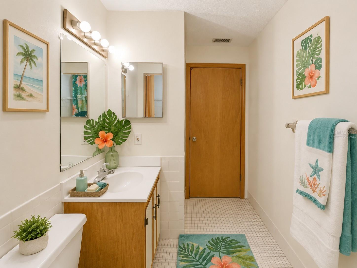 910 Big Tree Unit 202, South Daytona, FL 32119