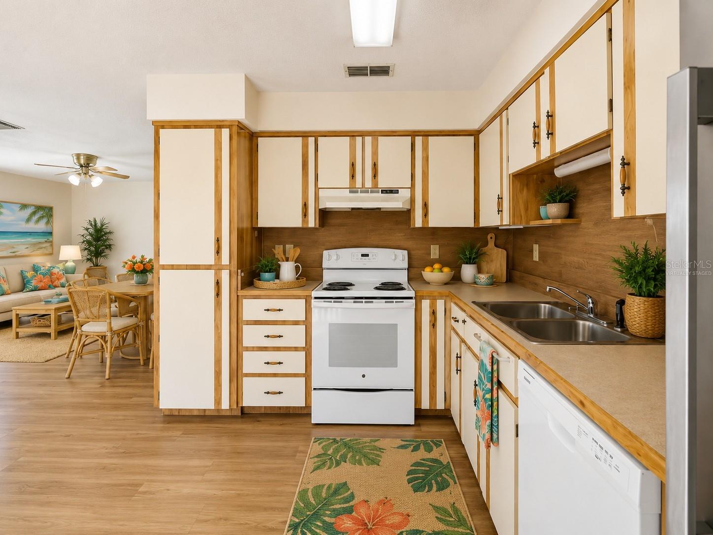 910 Big Tree Unit 202, South Daytona, FL 32119