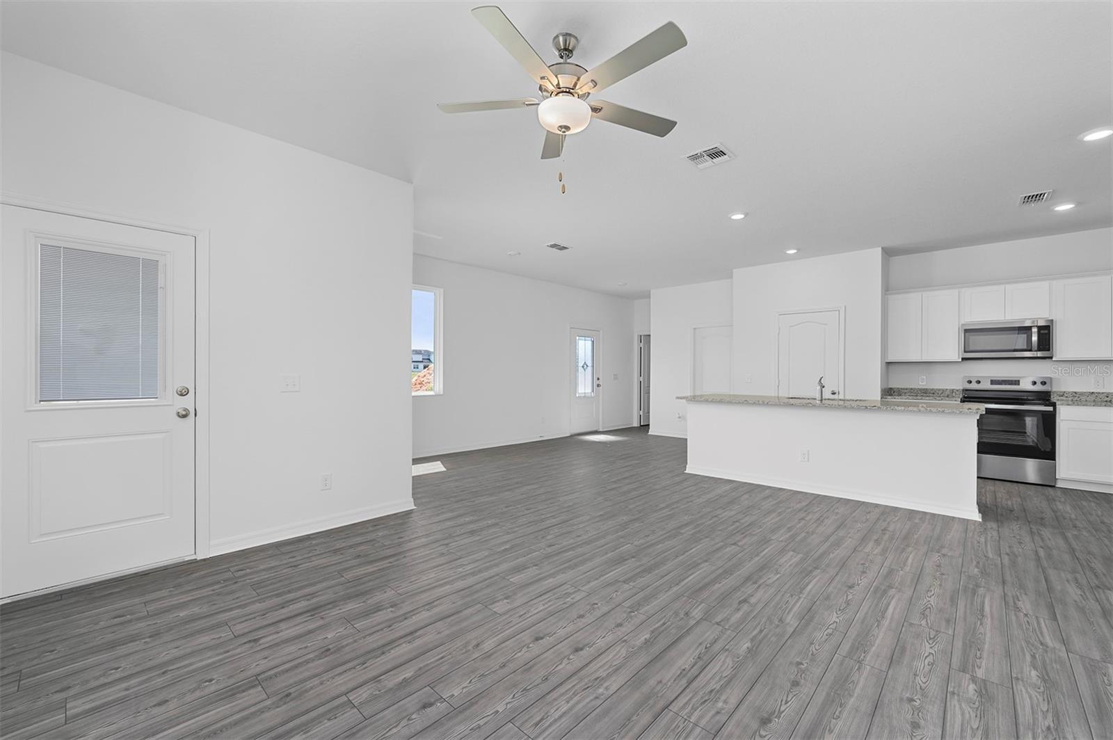 552 Bay Leaf, Poinciana, FL 34759