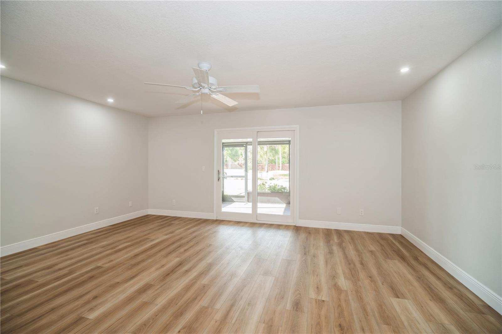 2018 Manor, Palm Bay, FL 32905