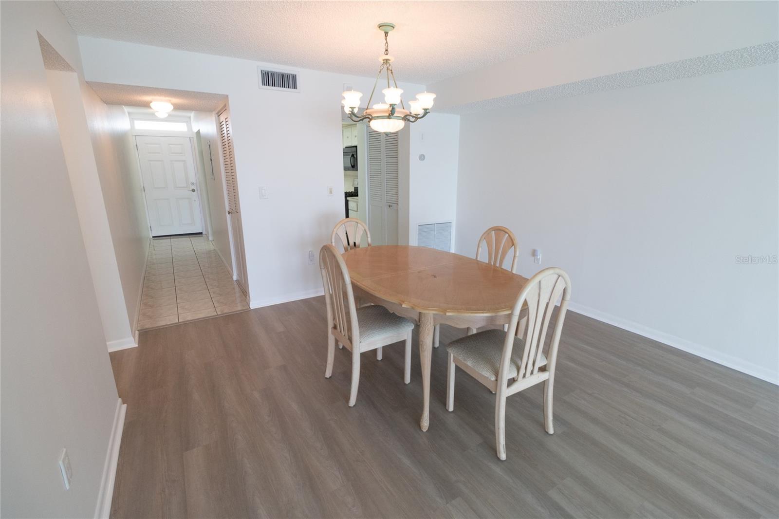 5980 Shore Unit 405, Gulfport, FL 33707