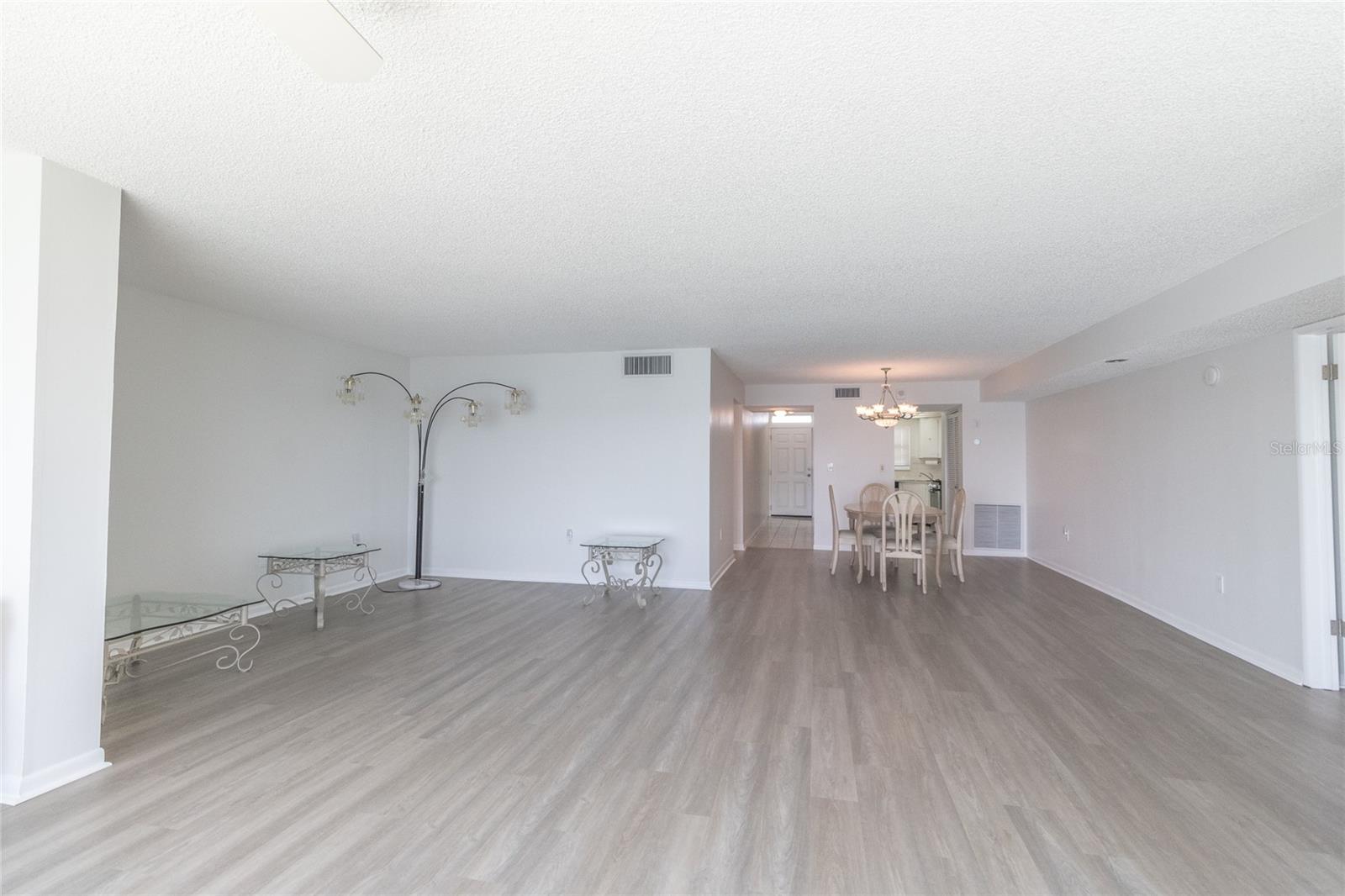 5980 Shore Unit 405, Gulfport, FL 33707