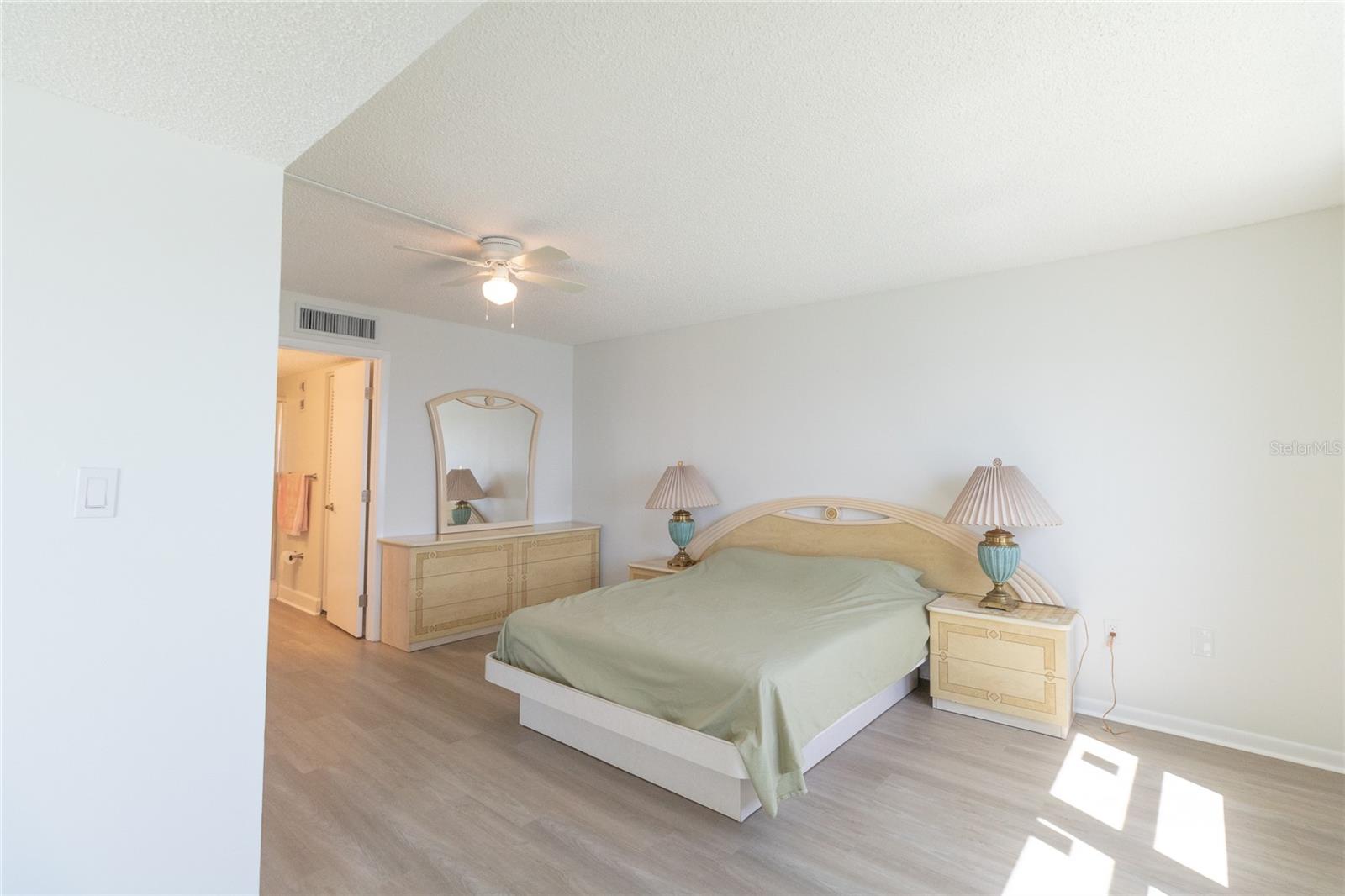 5980 Shore Unit 405, Gulfport, FL 33707