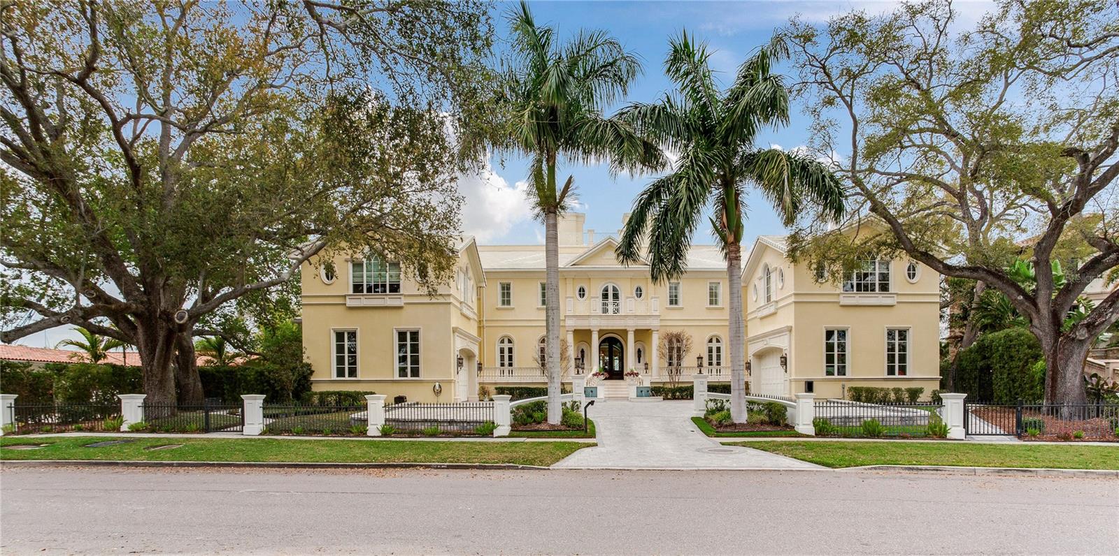 52 Ladoga, Tampa, FL 33606