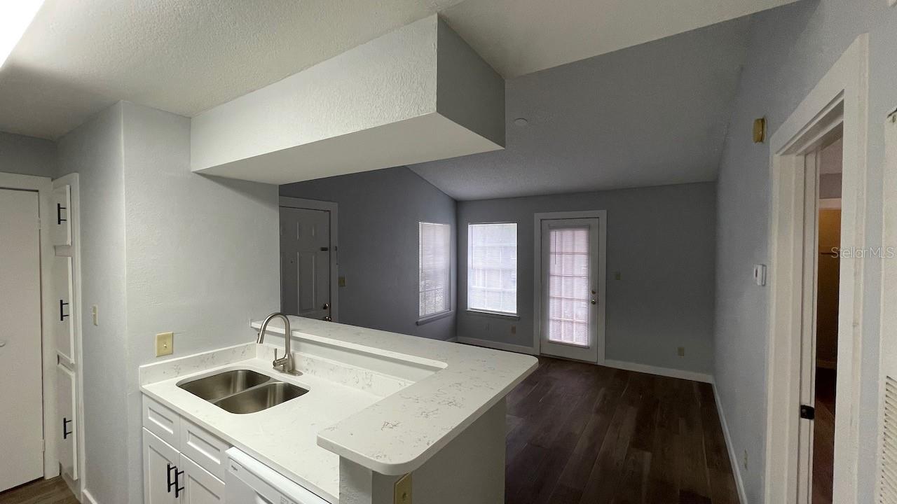 4225 Thornbriar Unit 201, Orlando, FL 32822