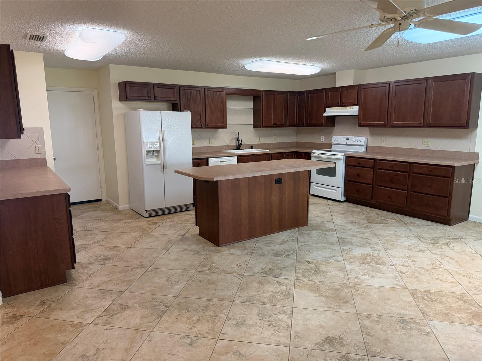 9529 85th Unit D, Ocala, FL 34481