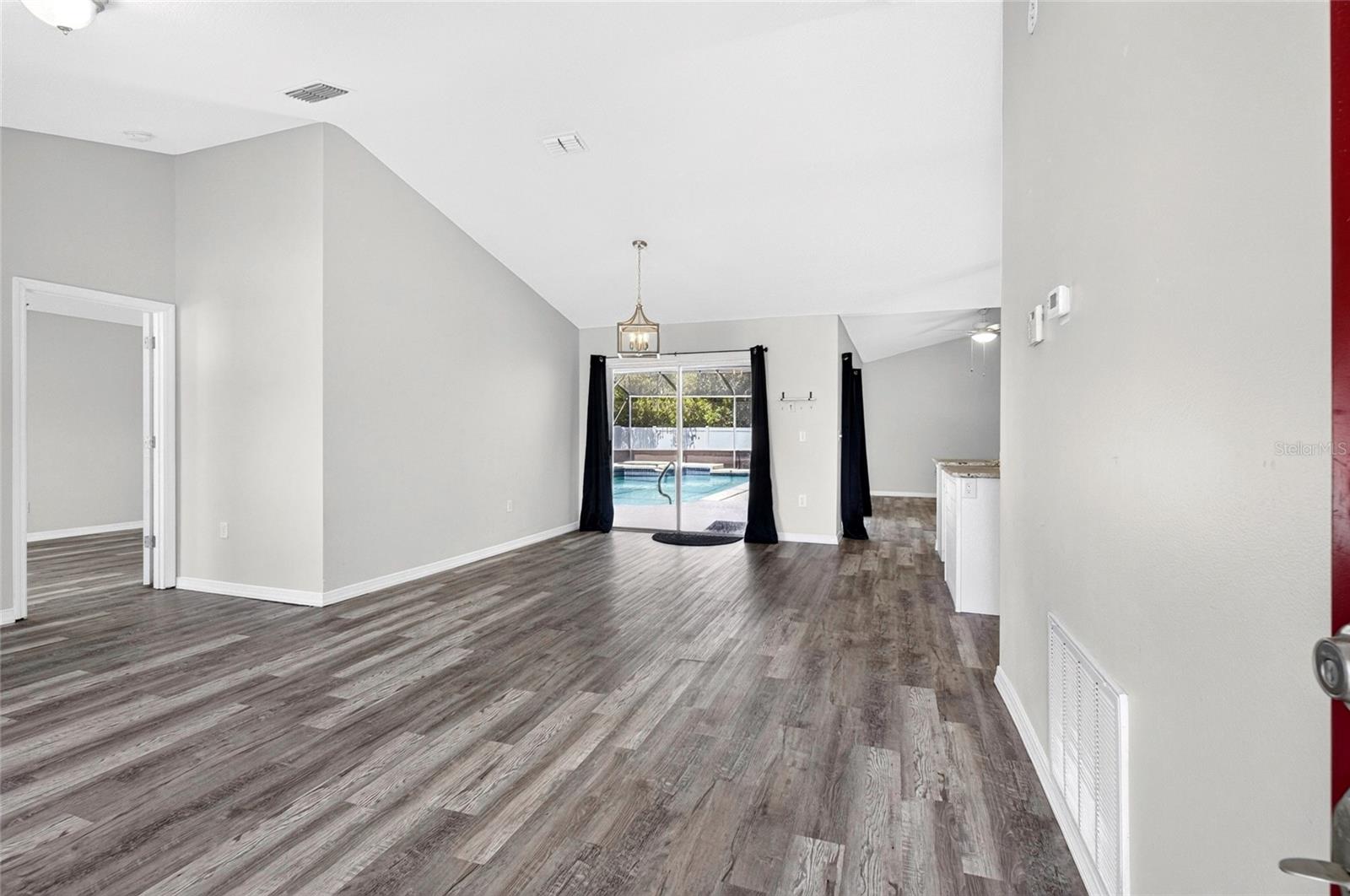 718 Toulon, Kissimmee, FL 34759