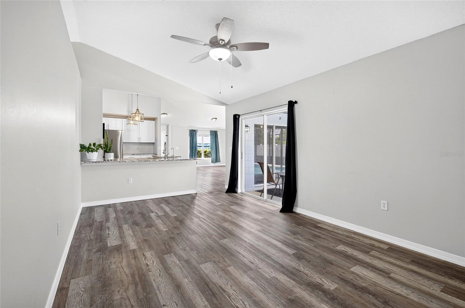 718 Toulon, Kissimmee, FL 34759