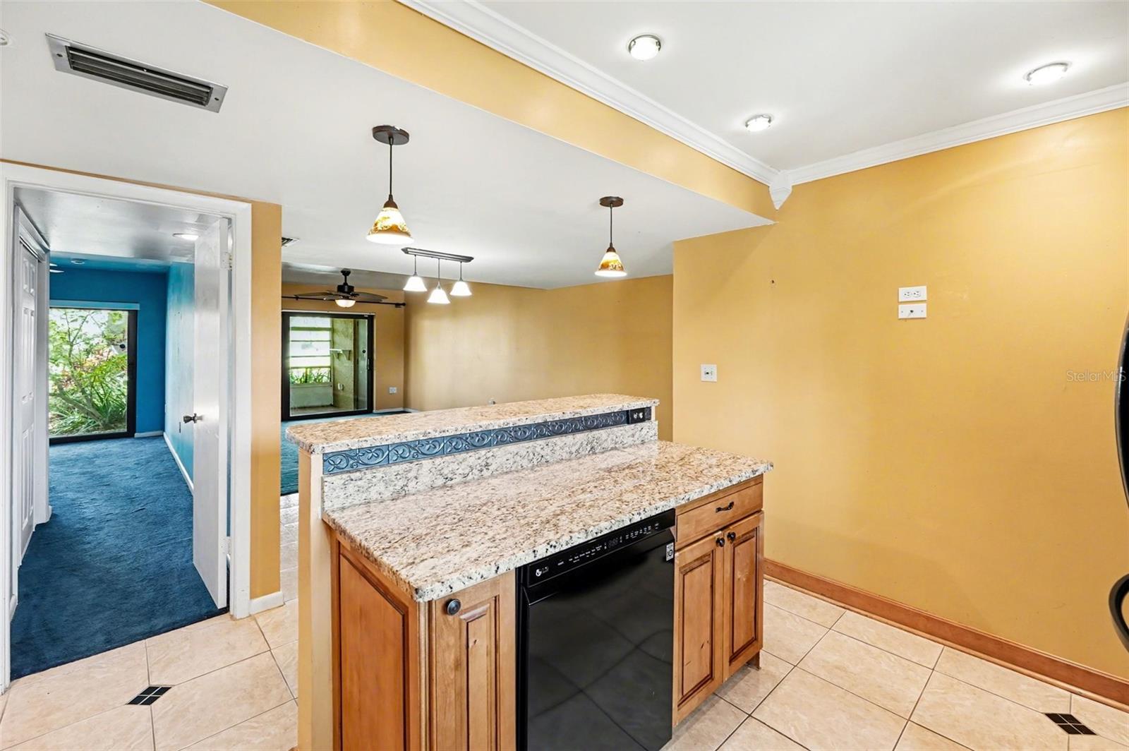 10755 Village Club Unit 101, St Petersburg, FL 33716