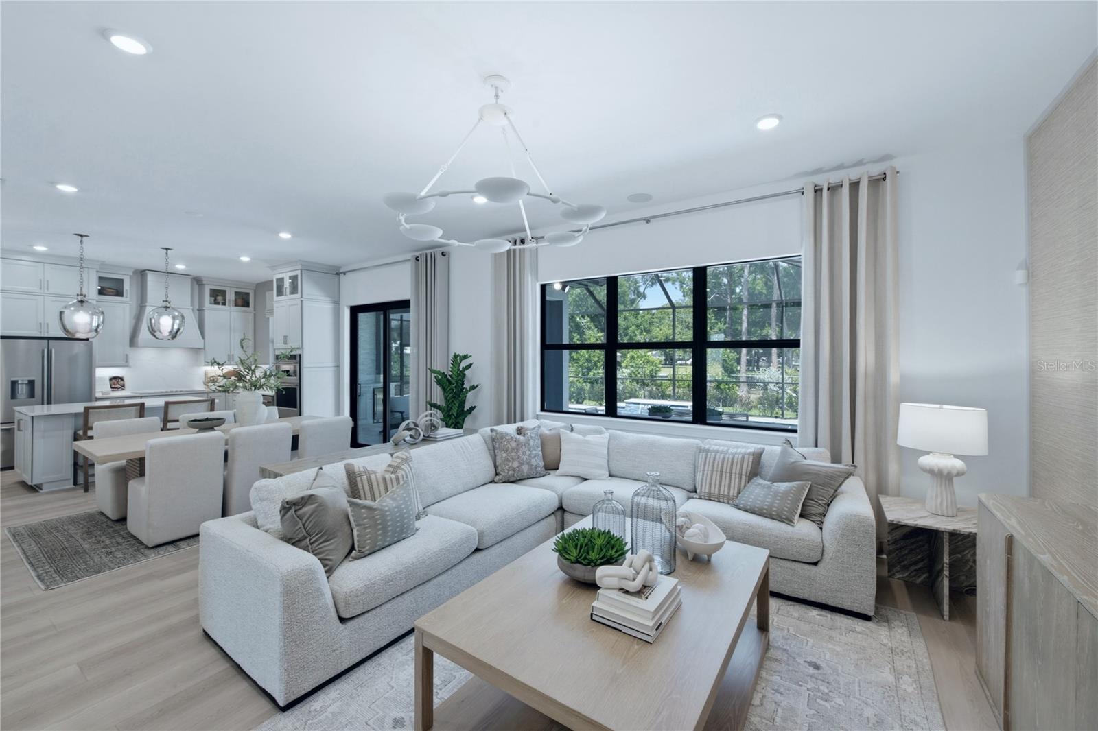 7444 Summer, Sarasota, FL 34231