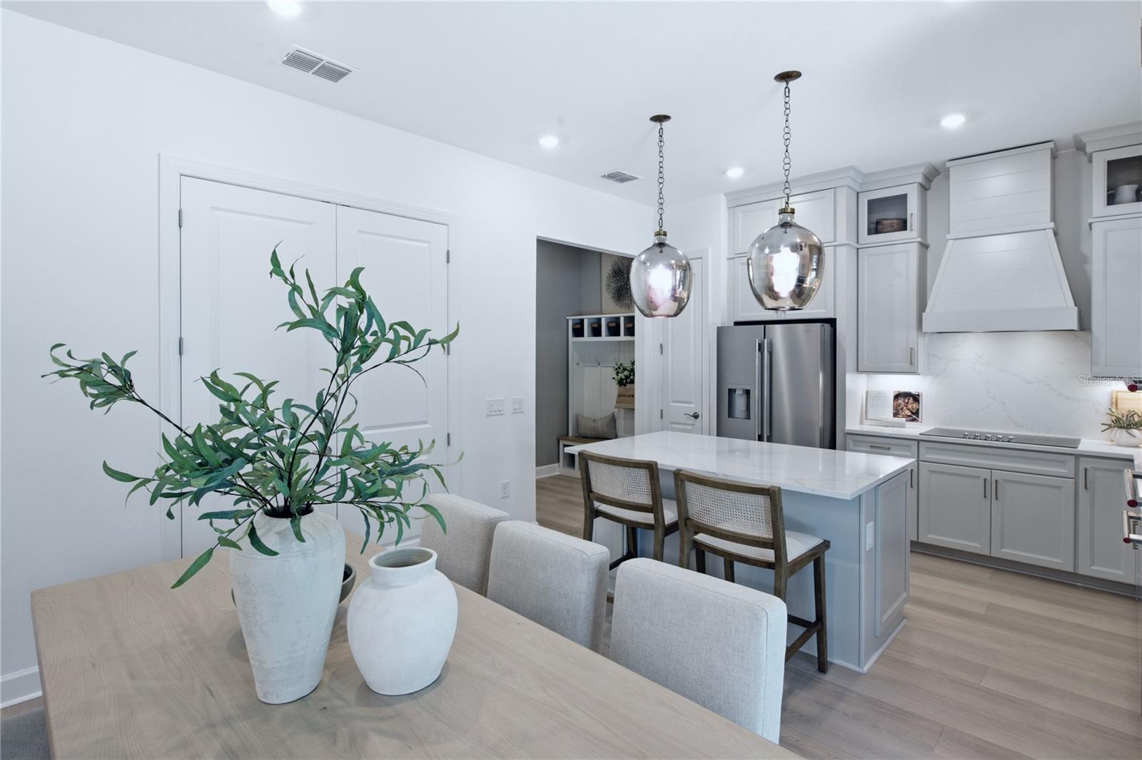 7444 Summer, Sarasota, FL 34231