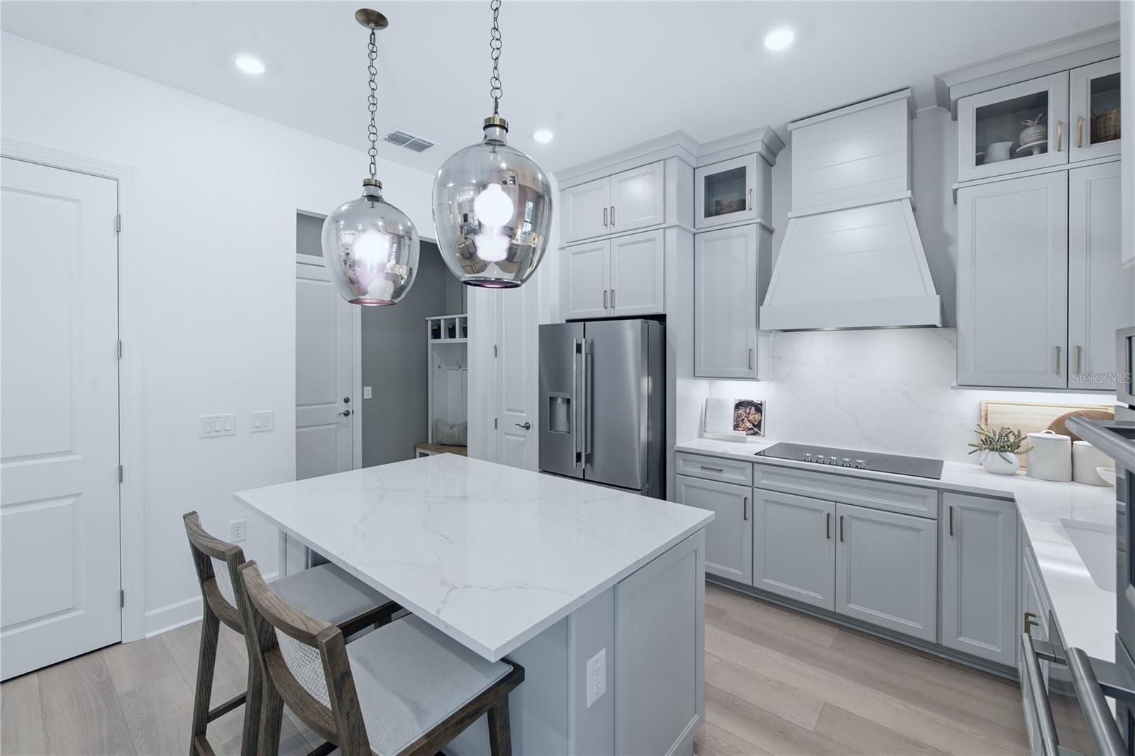 7444 Summer, Sarasota, FL 34231