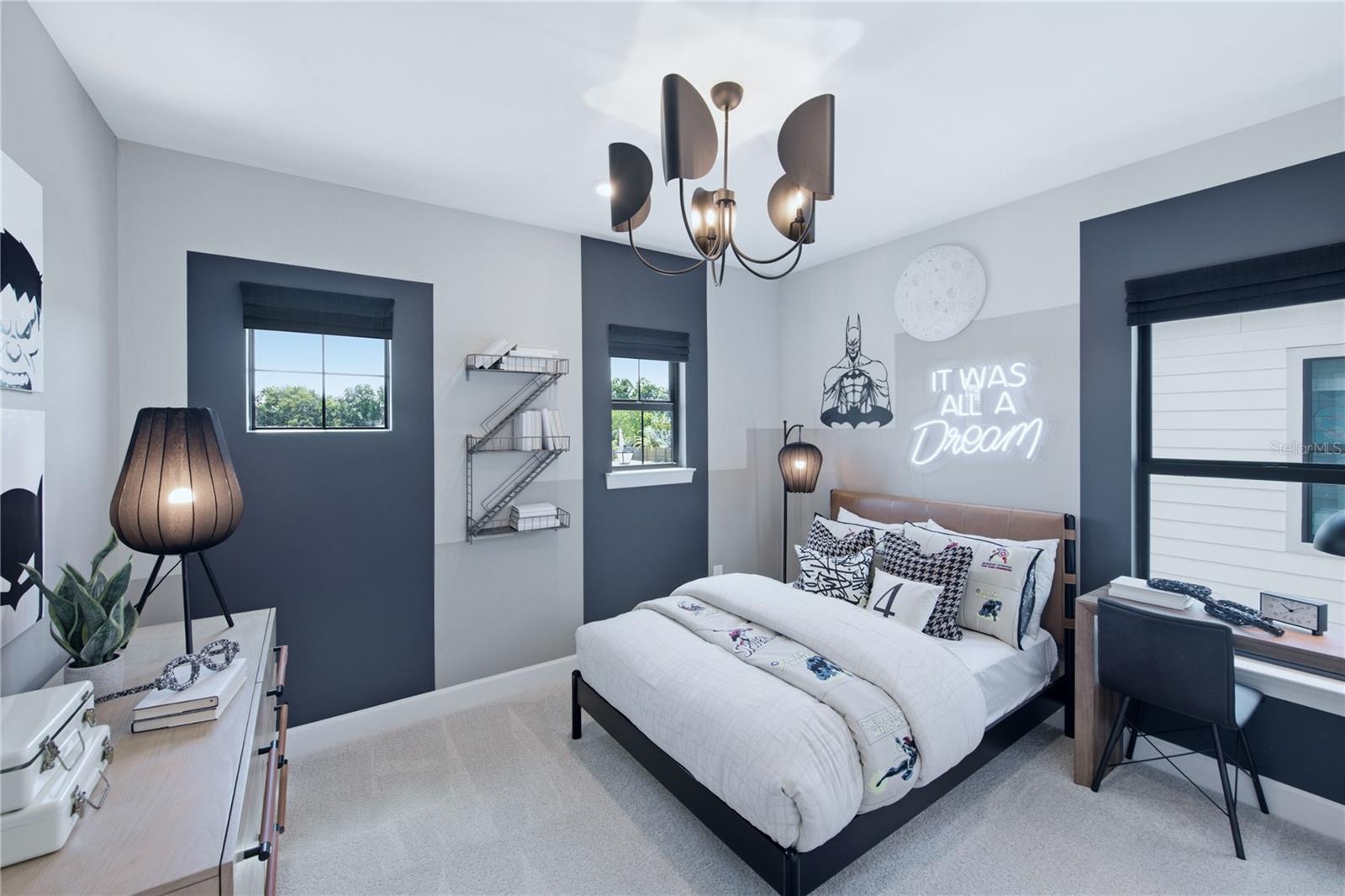 7444 Summer, Sarasota, FL 34231