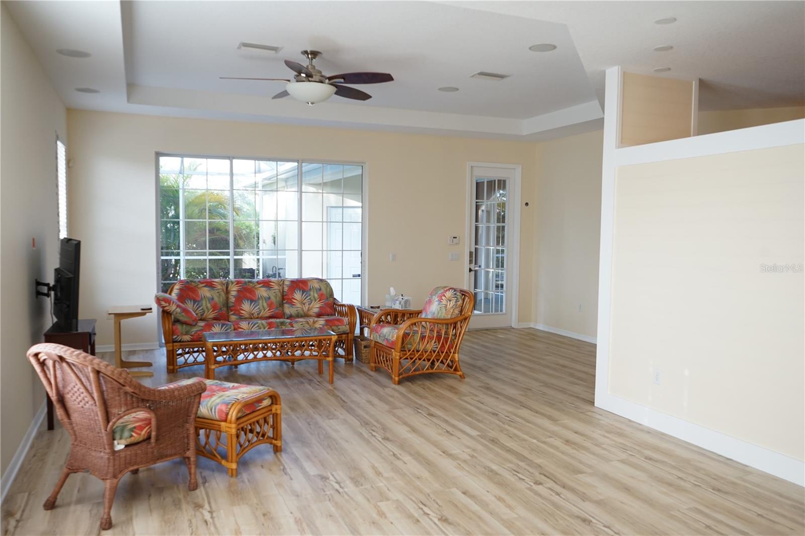 201 Sunset Crest, Apollo Beach, FL 33572