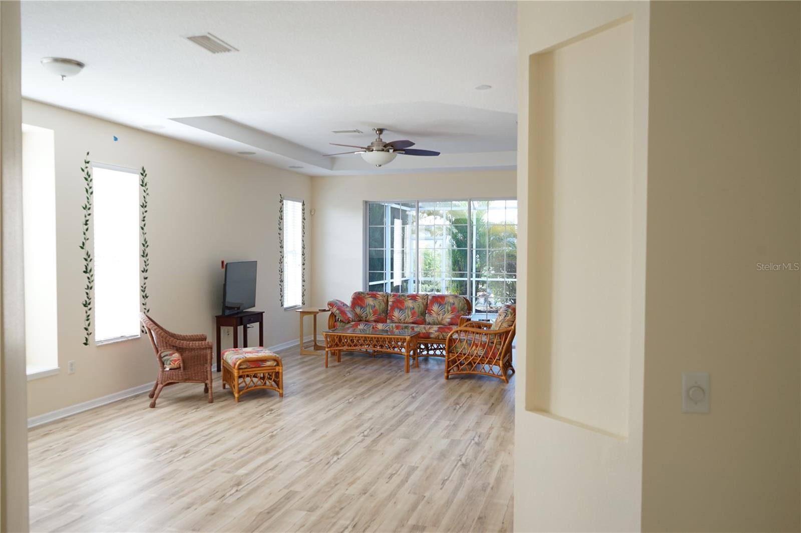 201 Sunset Crest, Apollo Beach, FL 33572