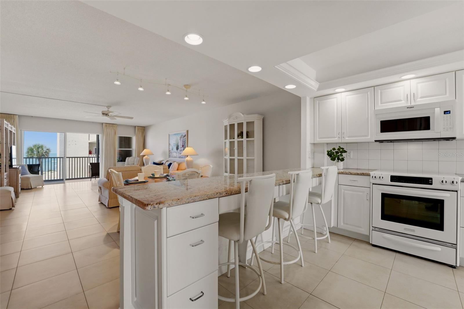 1150 Tarpon Center Unit 304, Venice, FL 34285
