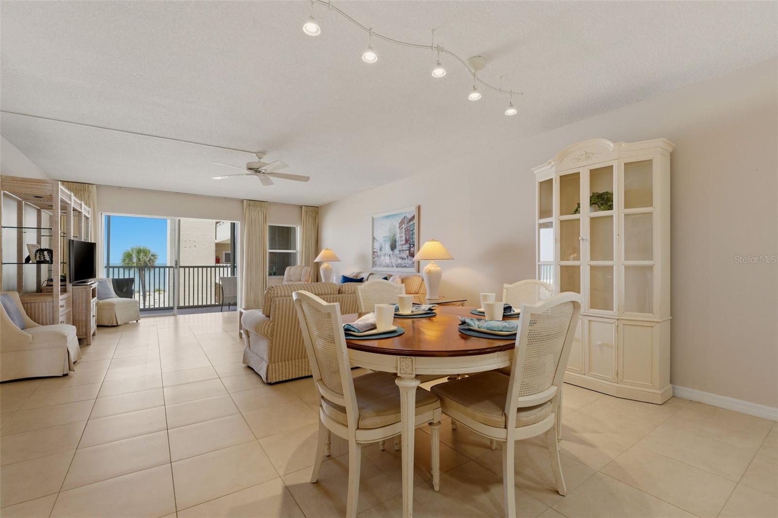 1150 Tarpon Center Unit 304, Venice, FL 34285
