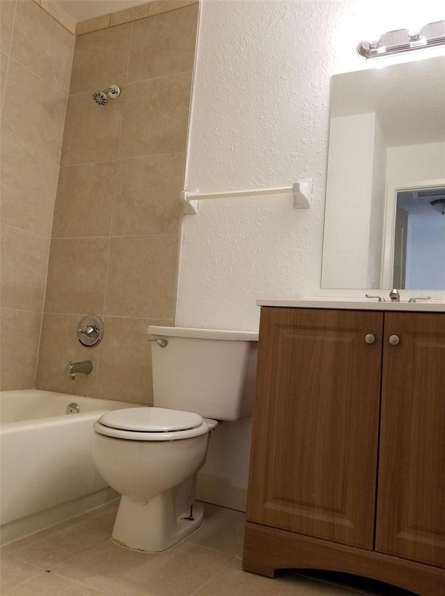 5134 Tennis Court, Tampa, FL 33617