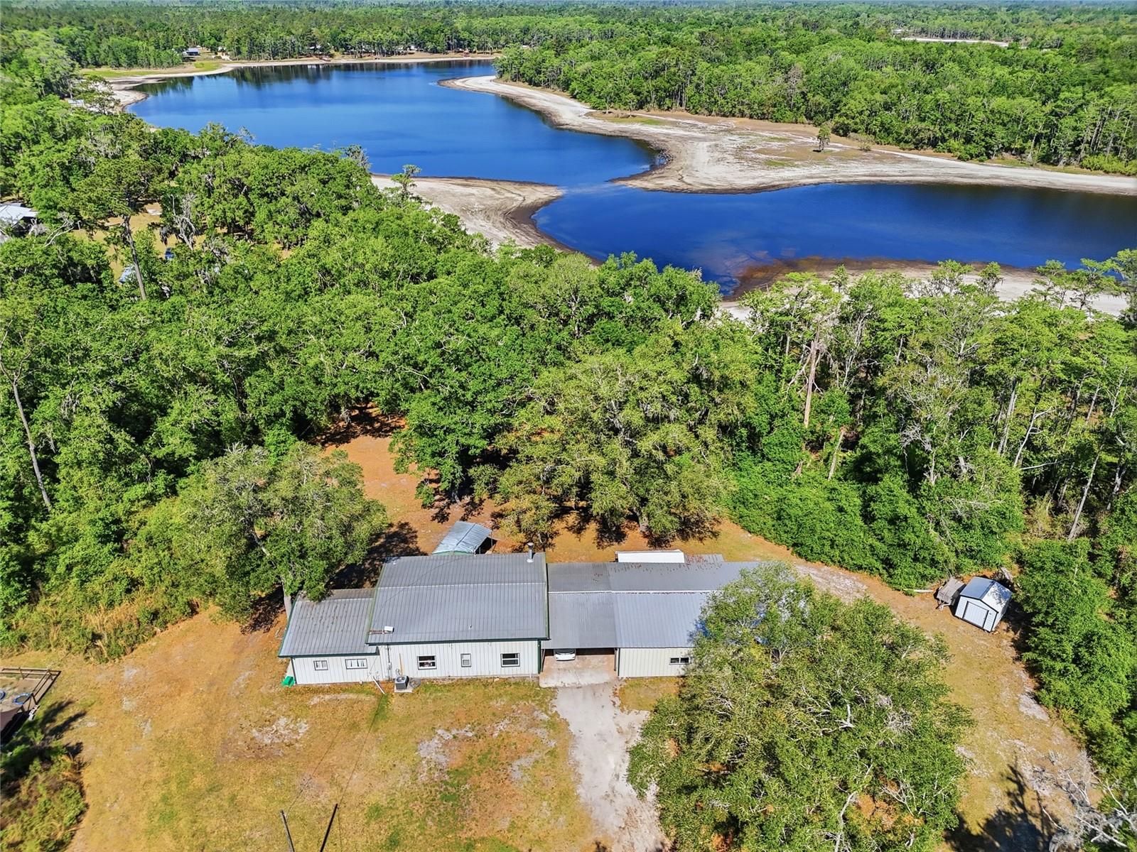 401 Falcon, Branford, FL 32008