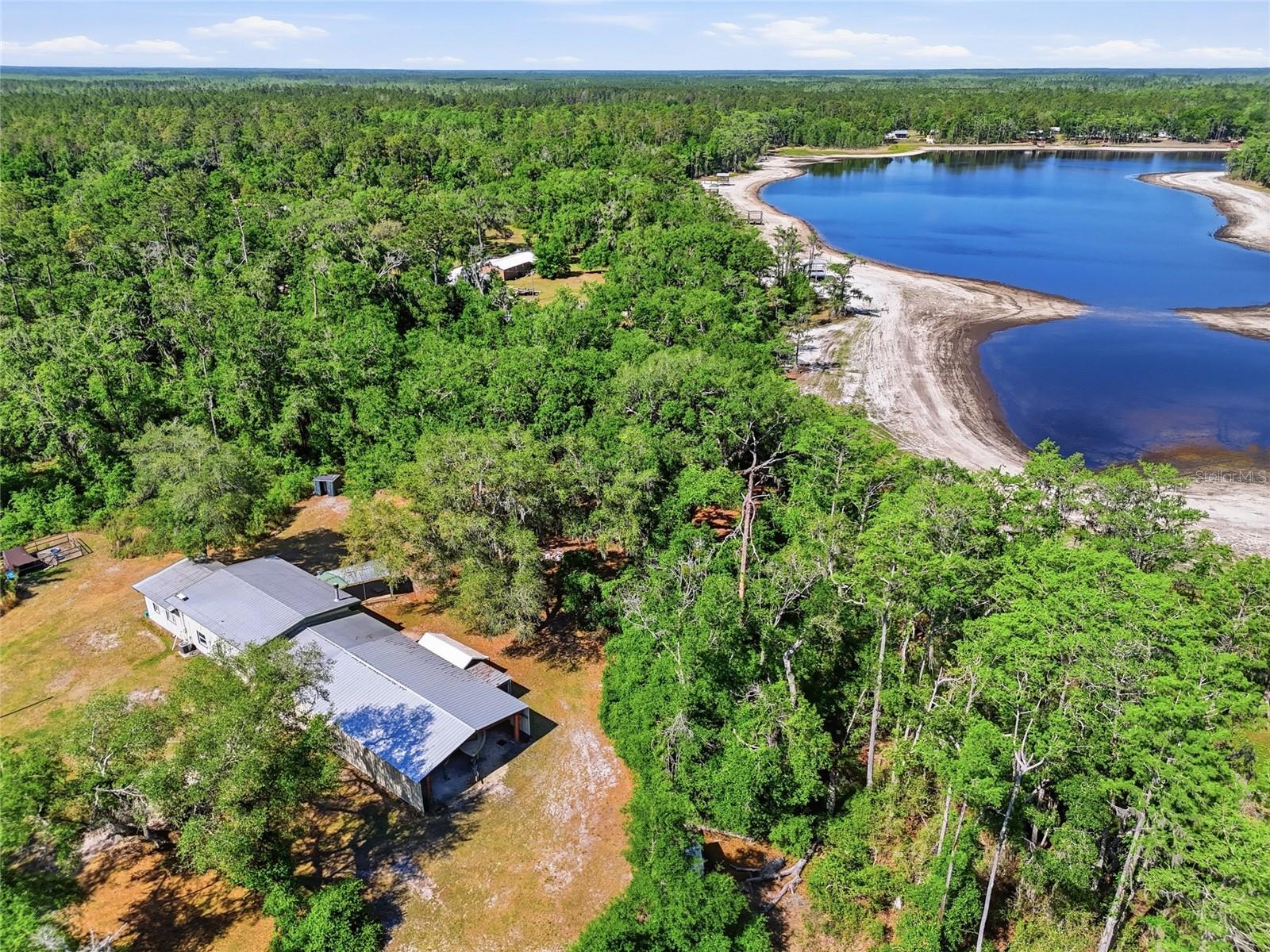 401 Falcon, Branford, FL 32008