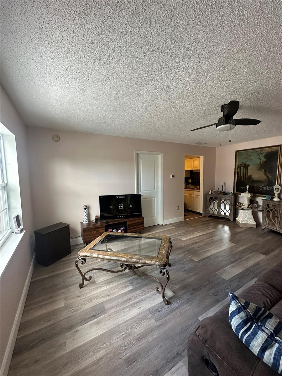 1084 82nd Unit 1084e, St Petersburg, FL 33702