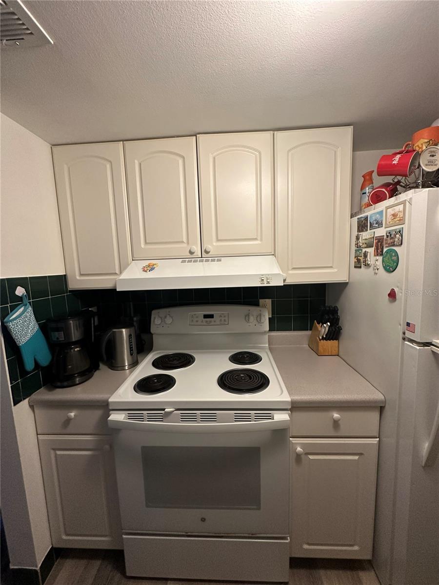1084 82nd Unit 1084e, St Petersburg, FL 33702