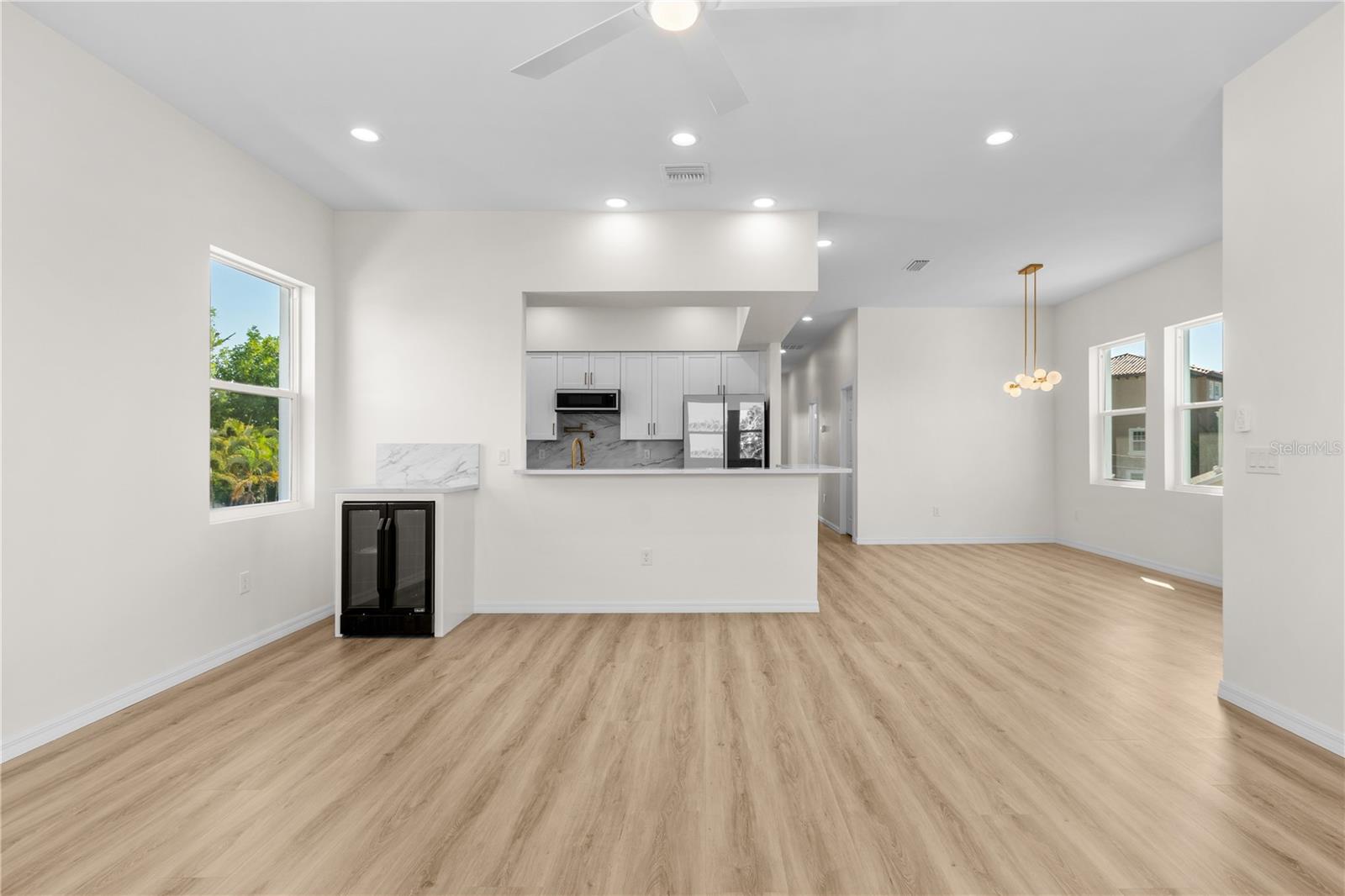 4234 4th, St Petersburg, FL 33705