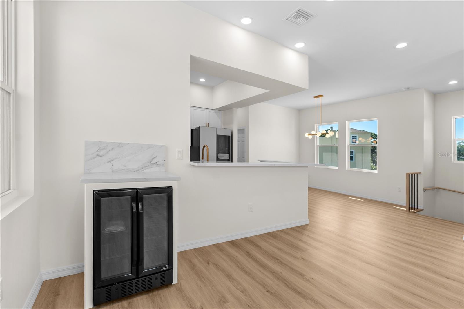 4234 4th, St Petersburg, FL 33705