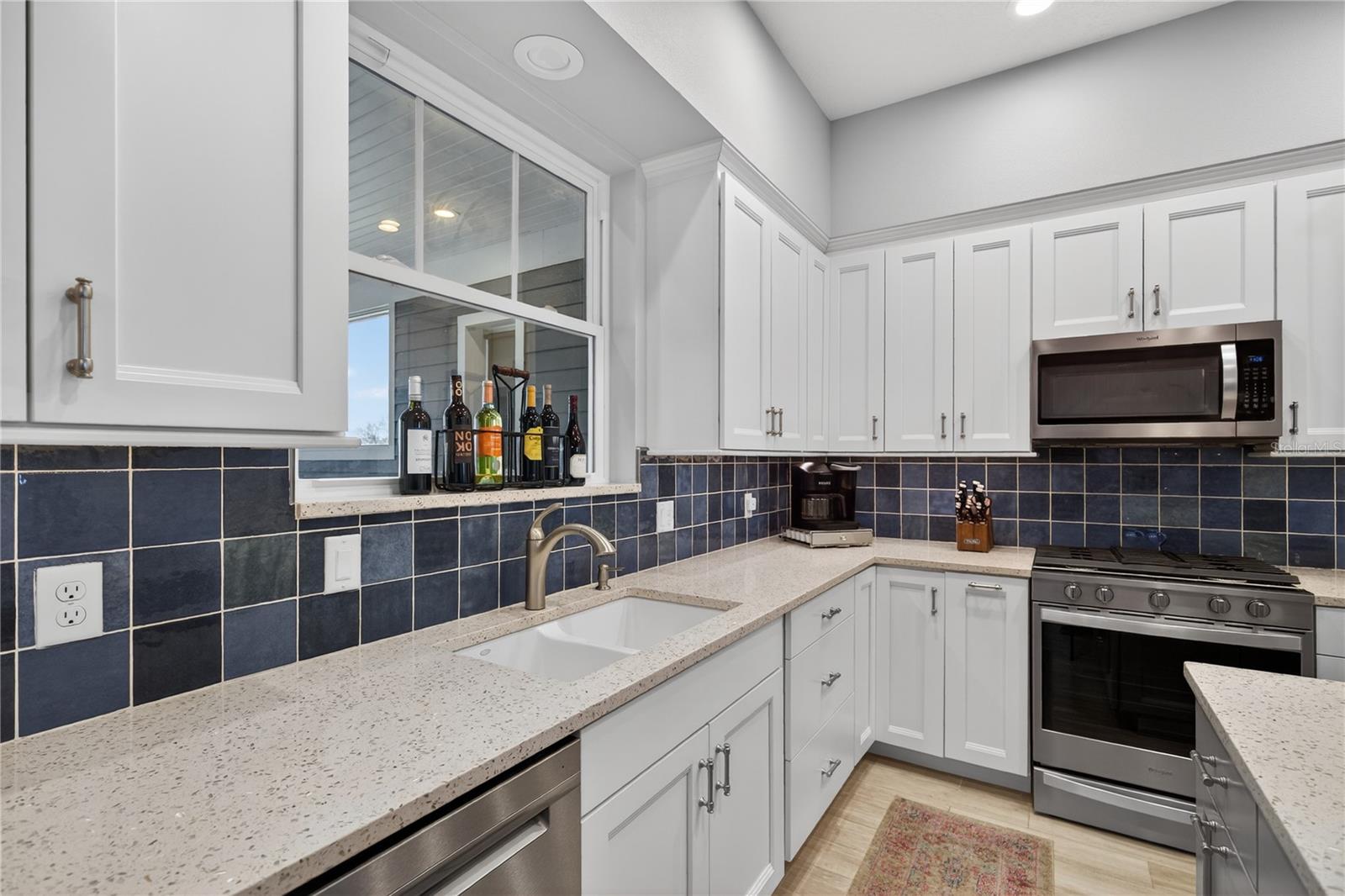 260 Central, Umatilla, FL 32784