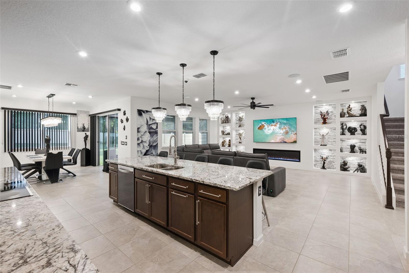 887 Asterfield, Deland, FL 32720