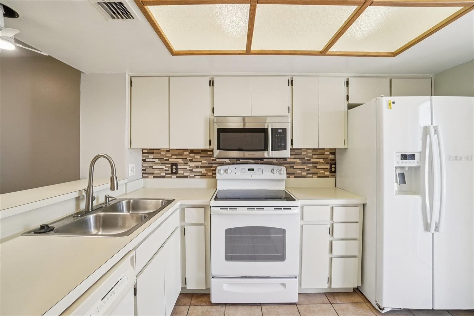 745 Oak Park, Brandon, FL 33511