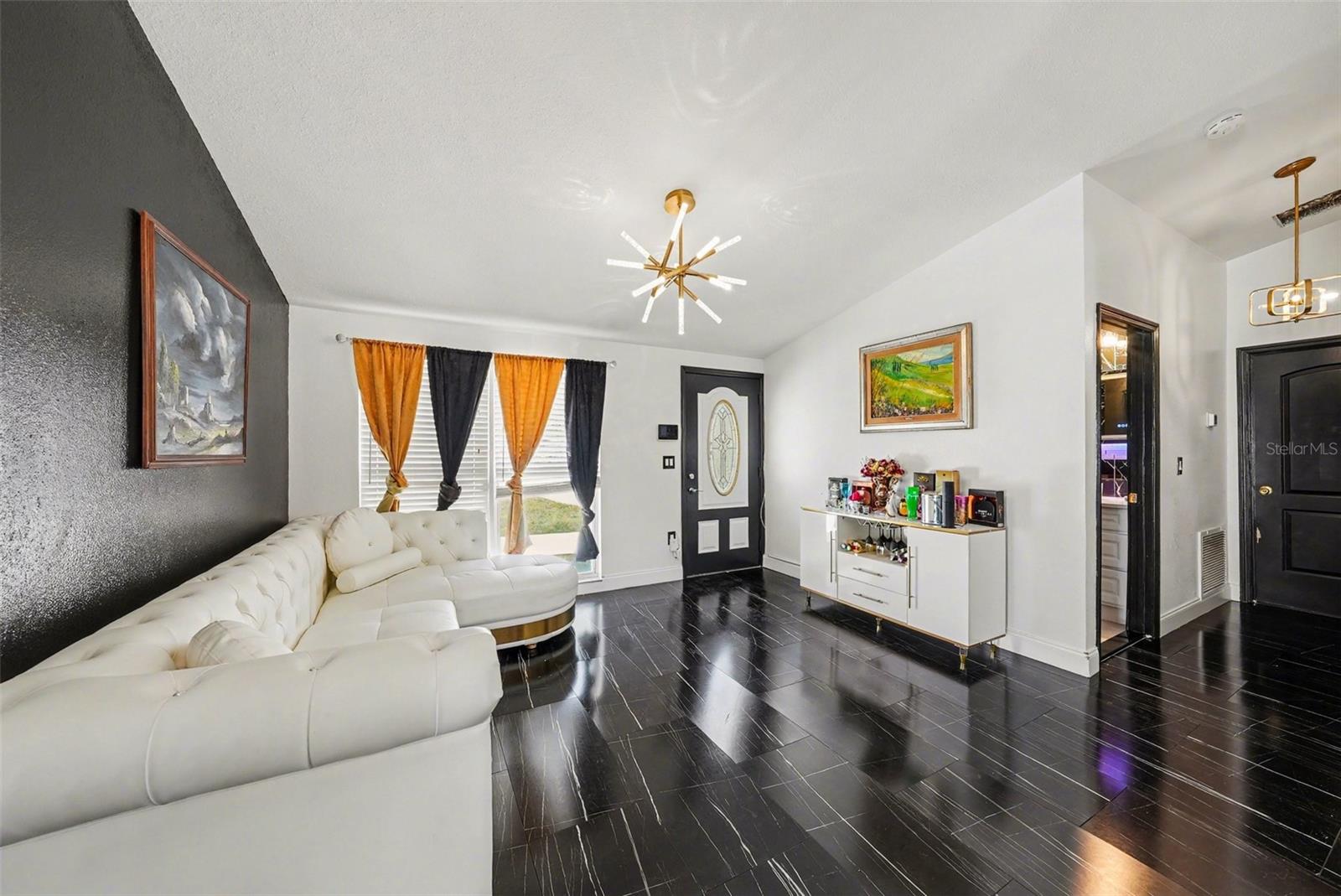 10119 Chimney Hill, Tampa, FL 33615