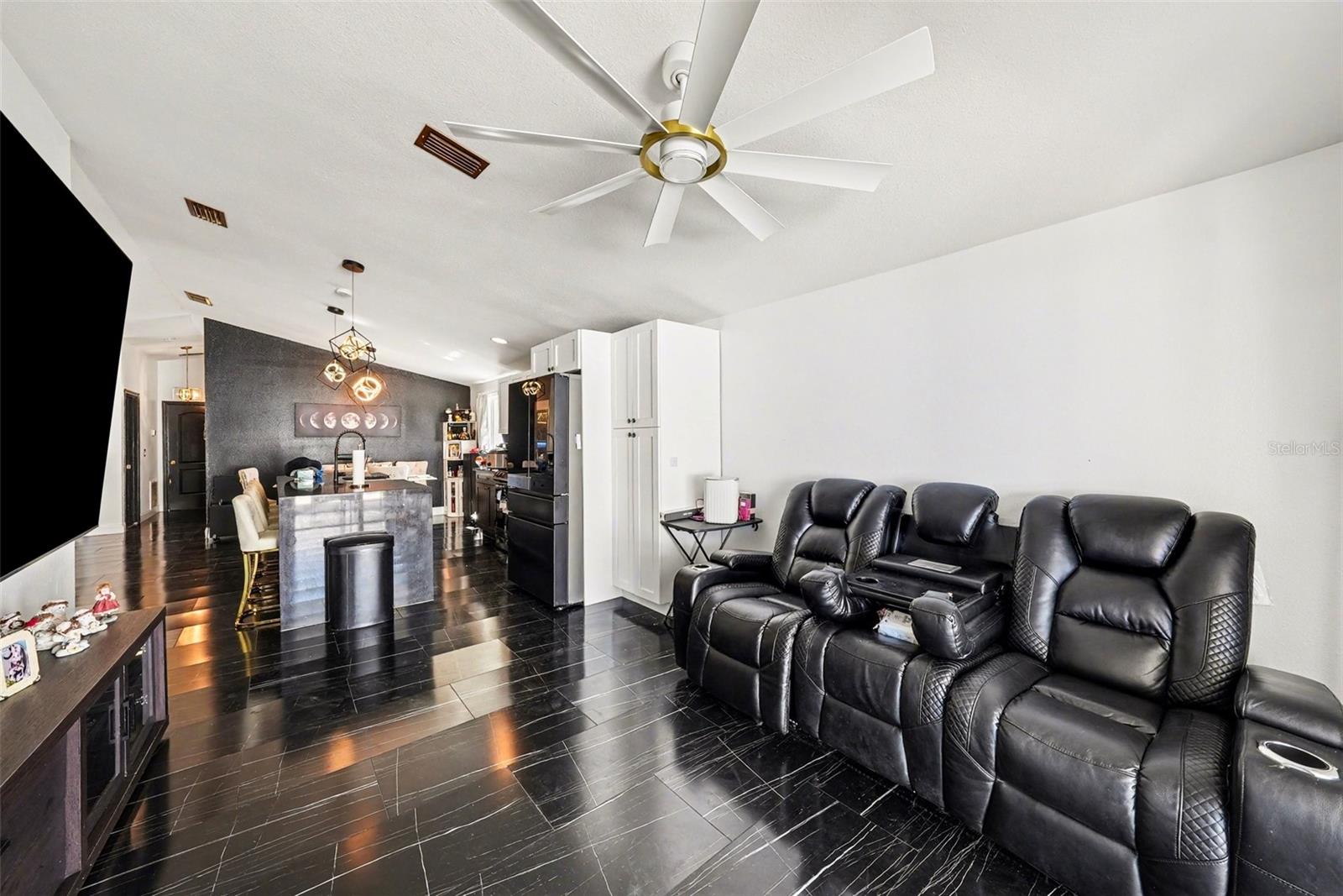 10119 Chimney Hill, Tampa, FL 33615