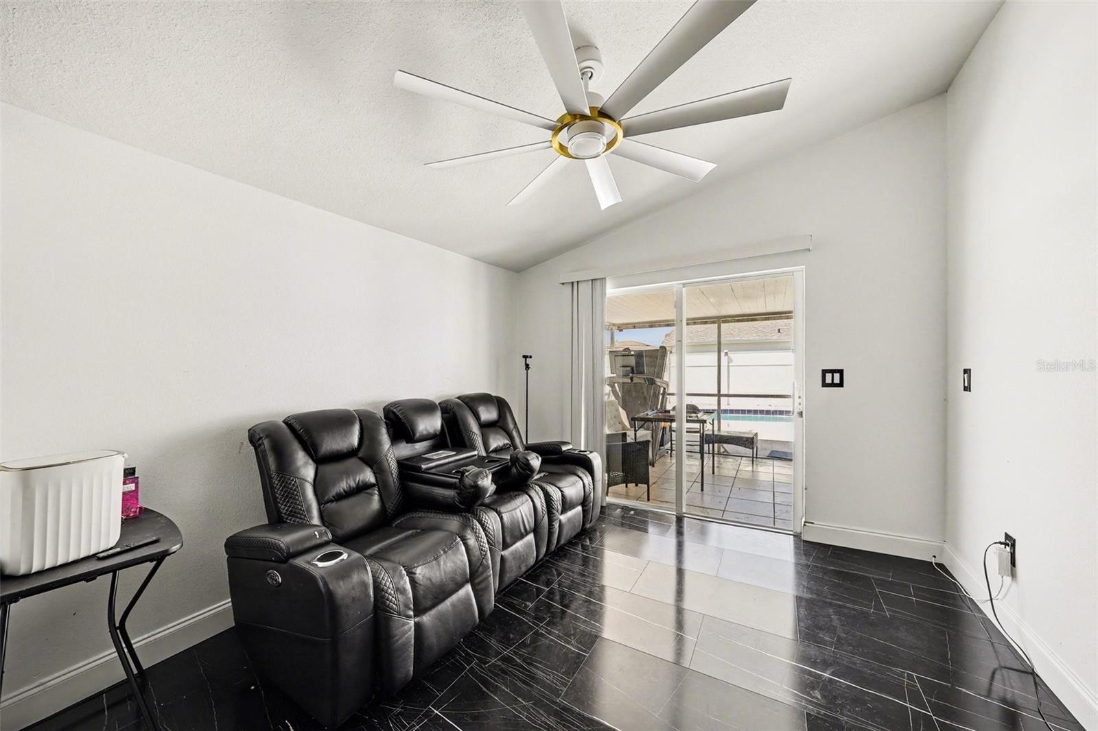 10119 Chimney Hill, Tampa, FL 33615
