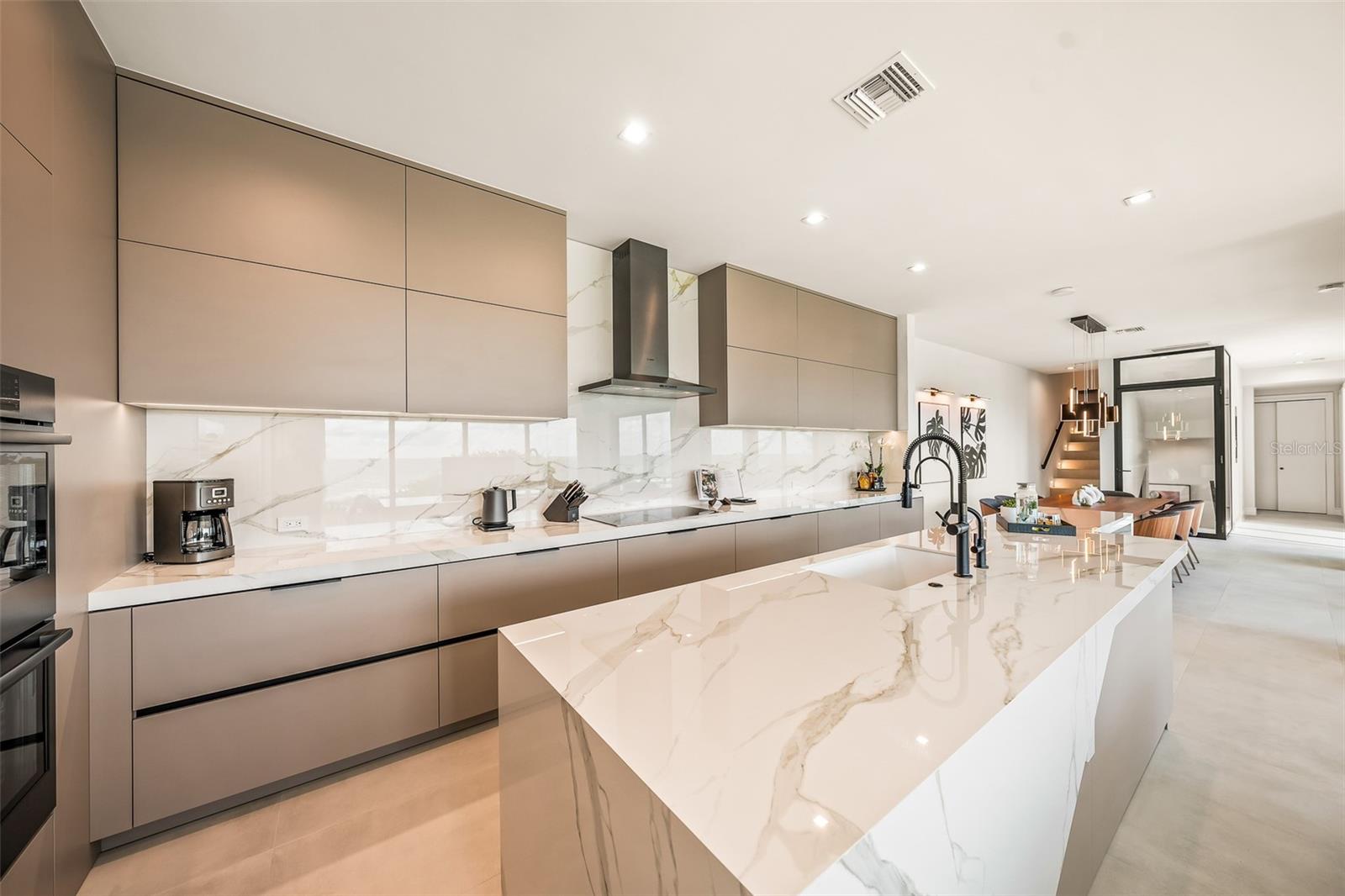 101 7th, Bradenton Beach, FL 34217