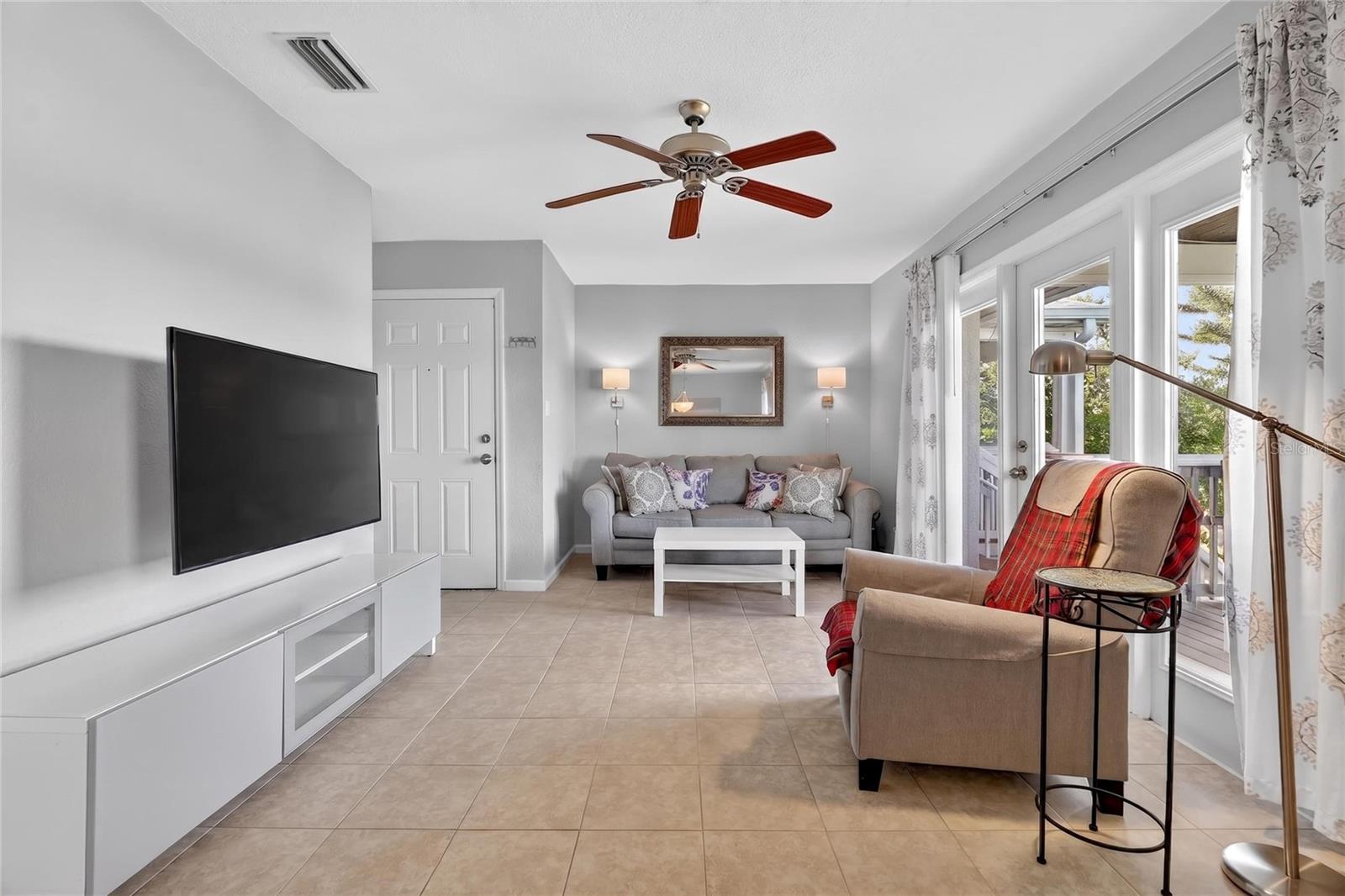 4754 Cobia Unit D, St Petersburg, FL 33705